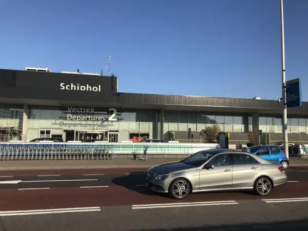 Taxi van Loon op Zand naar de luchthaven – luchthavenvervoer